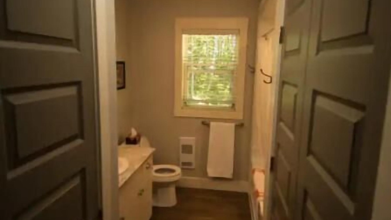 Photo of Bathroom in Park Corner