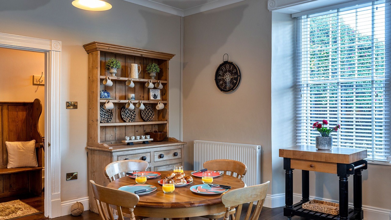 Photo of Others in Gweek