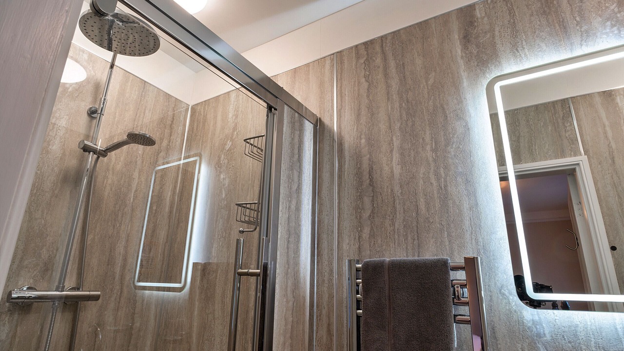 Photo of Bathroom in Gweek