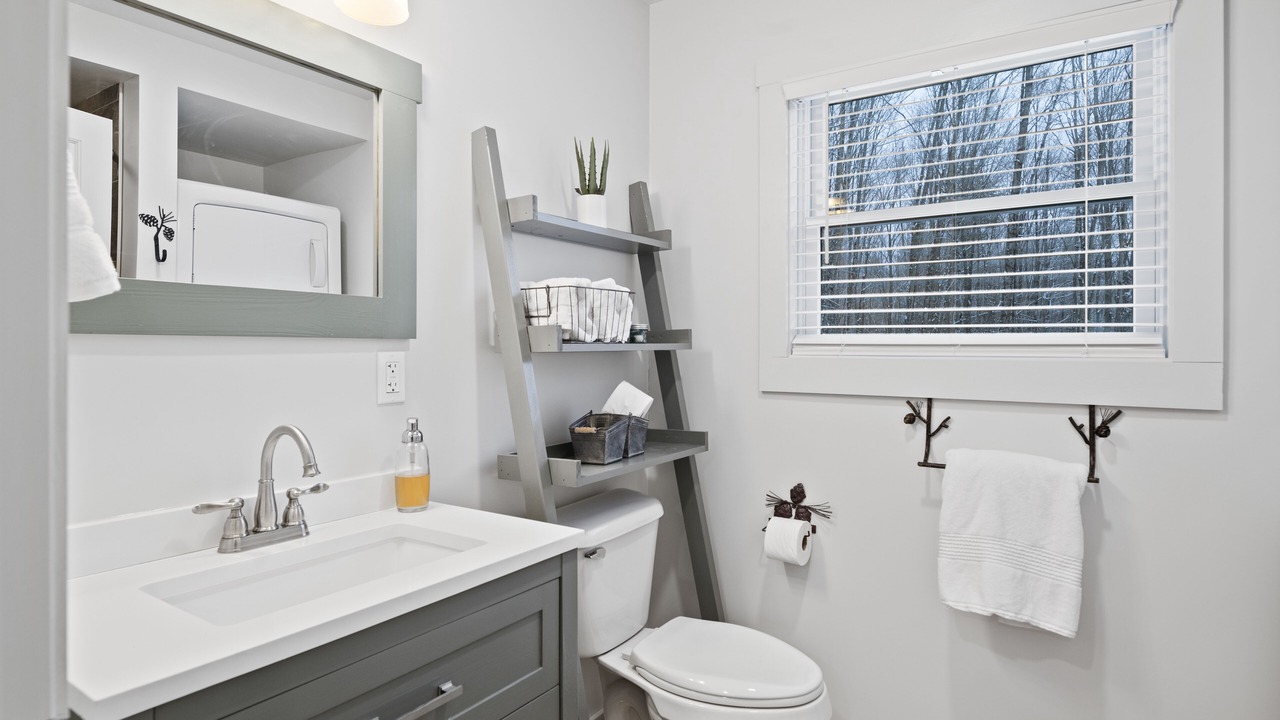 Photo of Others in North River