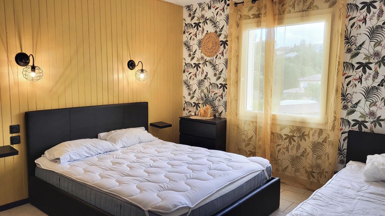 Photo of Bedroom in Saint-Andre-d'Olerargues