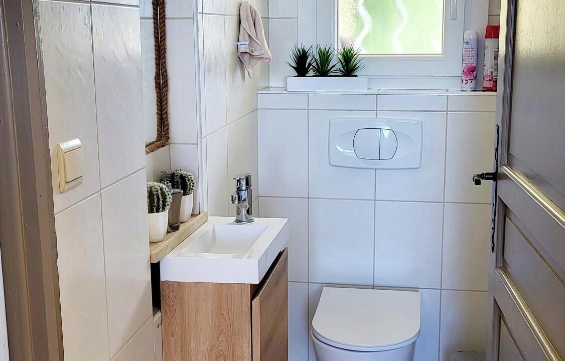 Photo of Bathroom in Saint-Andre-d'Olerargues