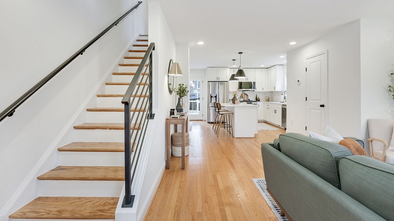 Photo of Livingroom in Del Ray