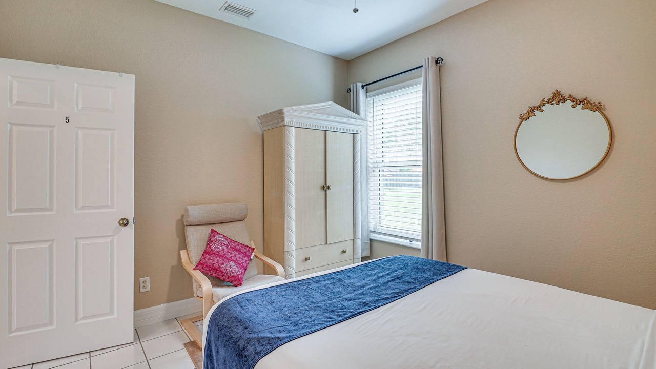 Photo of Bedroom in Caloosahatchee