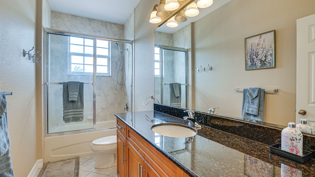 Photo of Bathroom in Caloosahatchee
