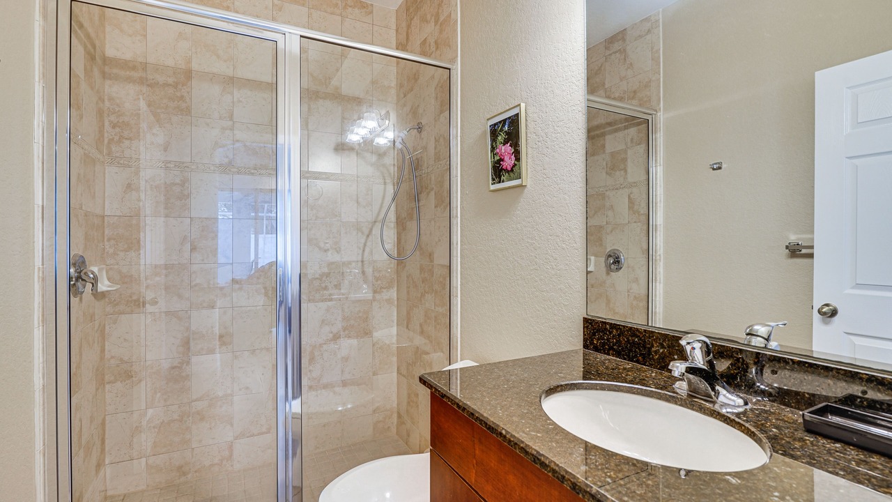 Photo of Bathroom in Caloosahatchee