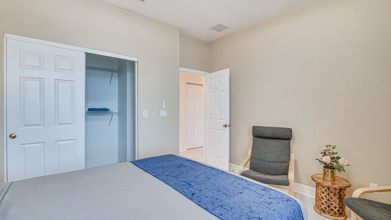 Photo of Bedroom in Caloosahatchee
