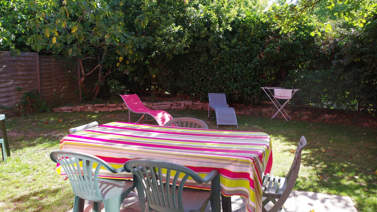 Photo of Outdoor in Sene