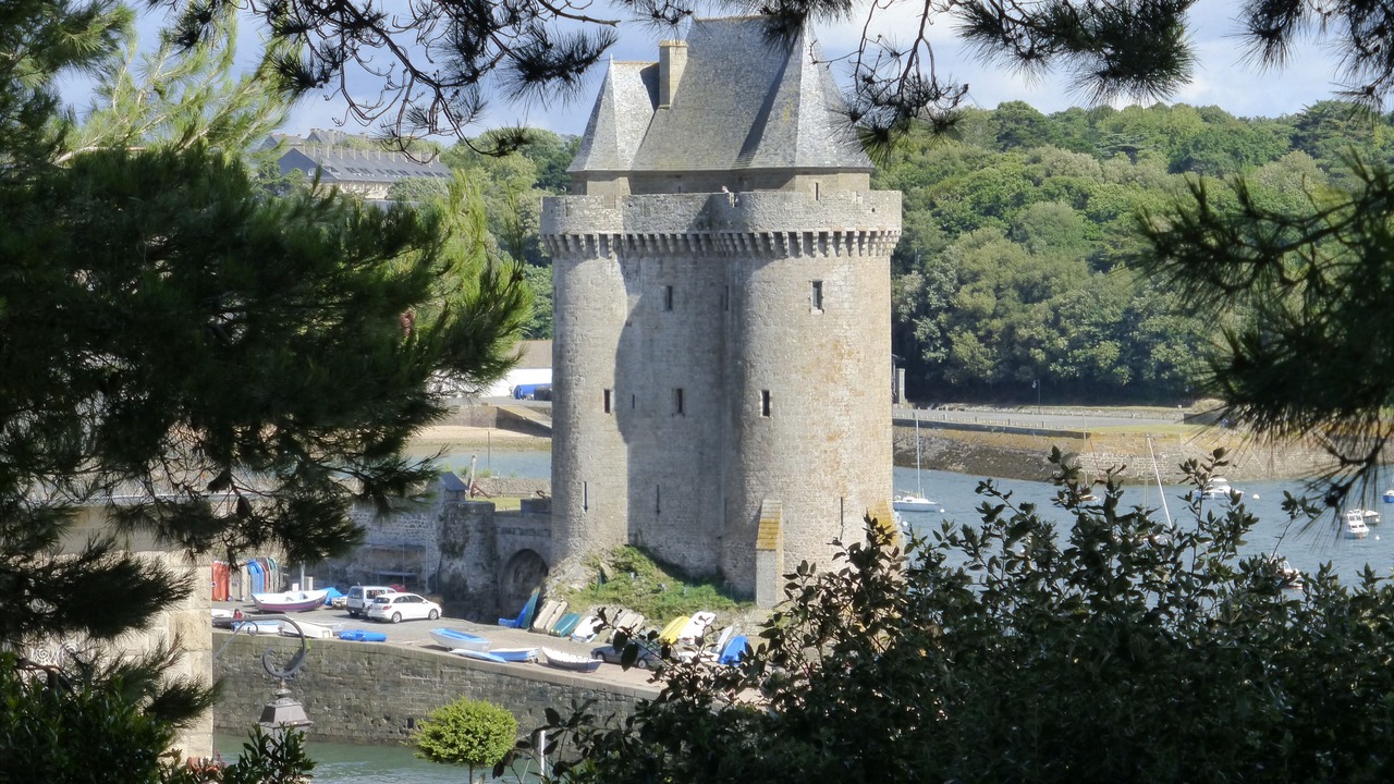 Photo of Others in Dol-de-Bretagne