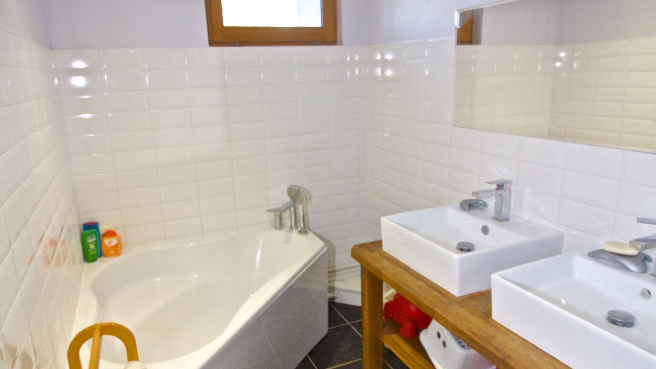 Photo of Bathroom in Sassetot-le-Mauconduit