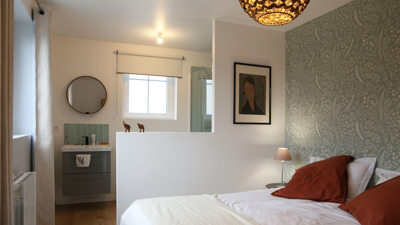 Photo of Bedroom in Carolles