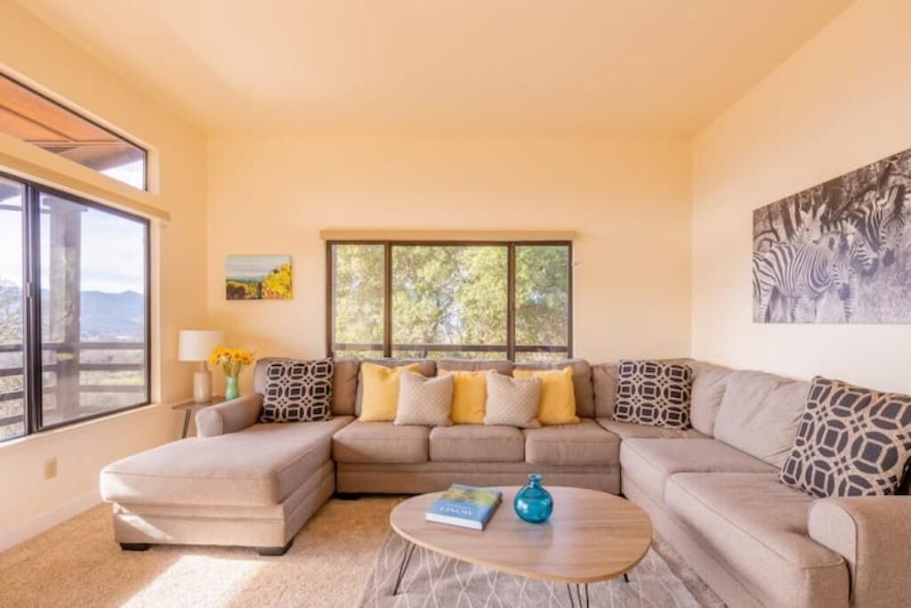 Photo of Bedroom in Ukiah