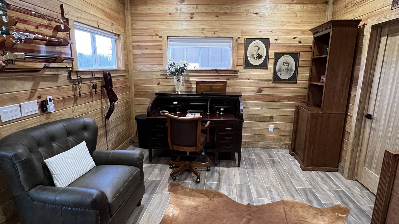 Photo of Bedroom in Van Zandt County