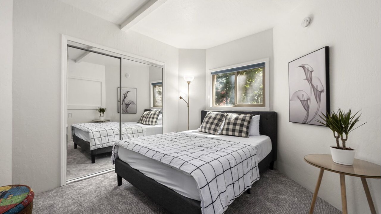 Photo of Bedroom in Pollock Pines