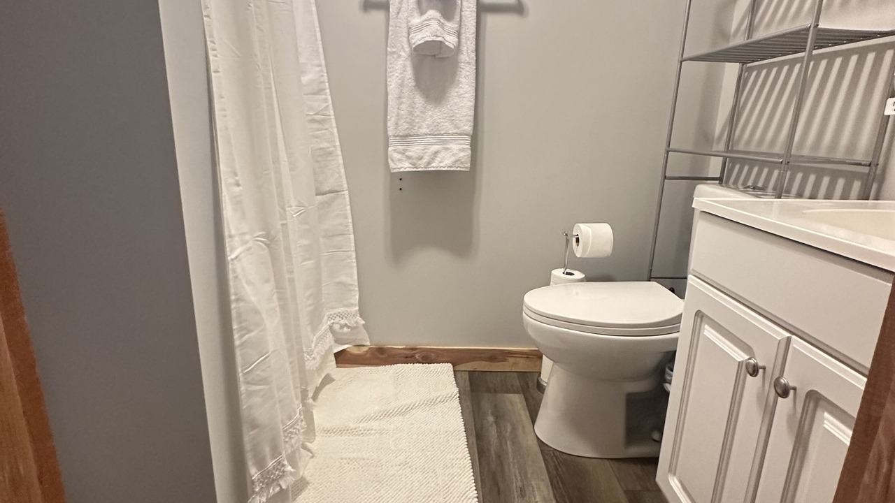 Photo of Bathroom in Roach
