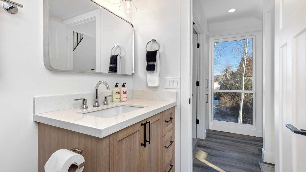 Photo of Bathroom in Park Meadows