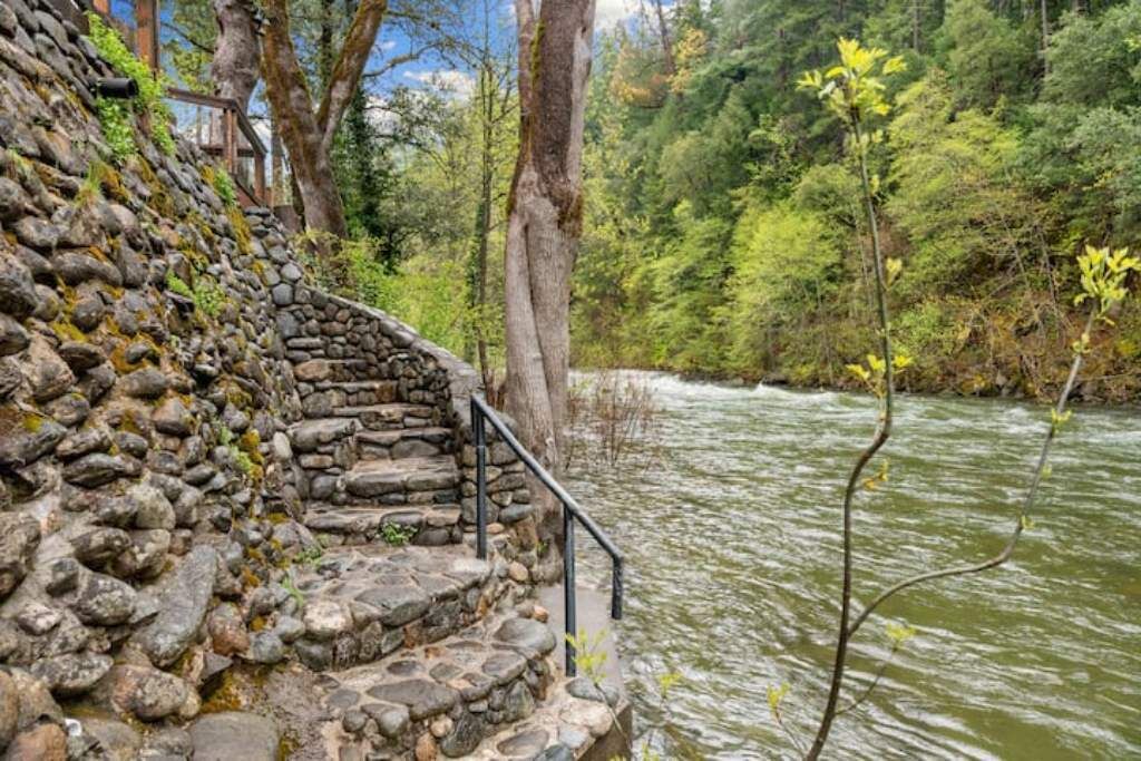 Photo of Outdoor in Castella