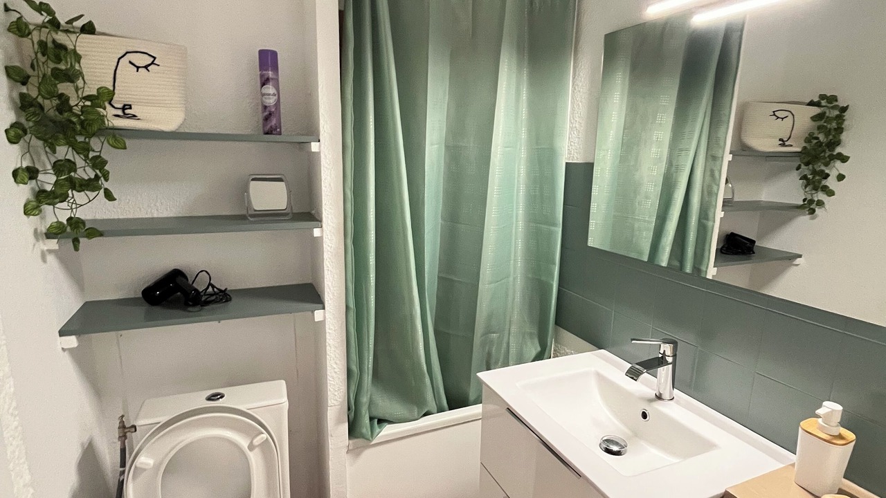 Photo of Bathroom in Le Barcares