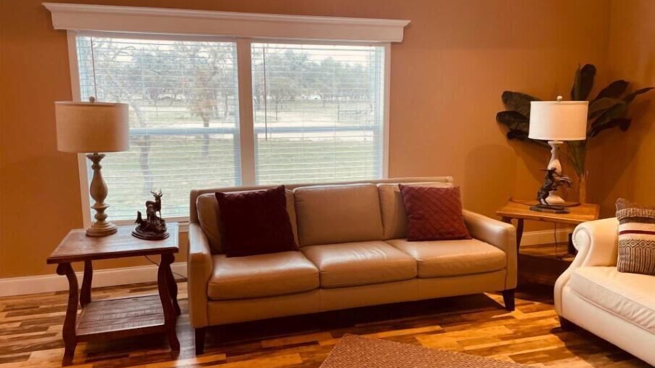 Photo of Livingroom in Harper