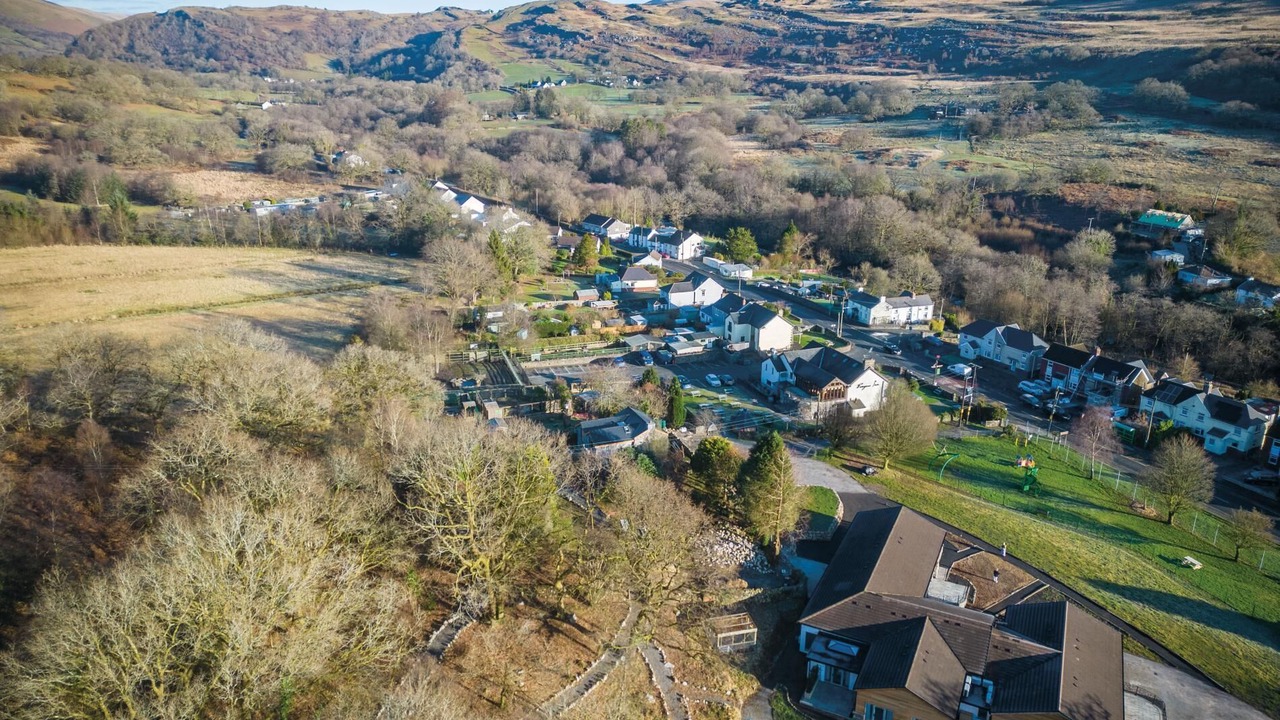 Photo of Others in Pen-y-cae
