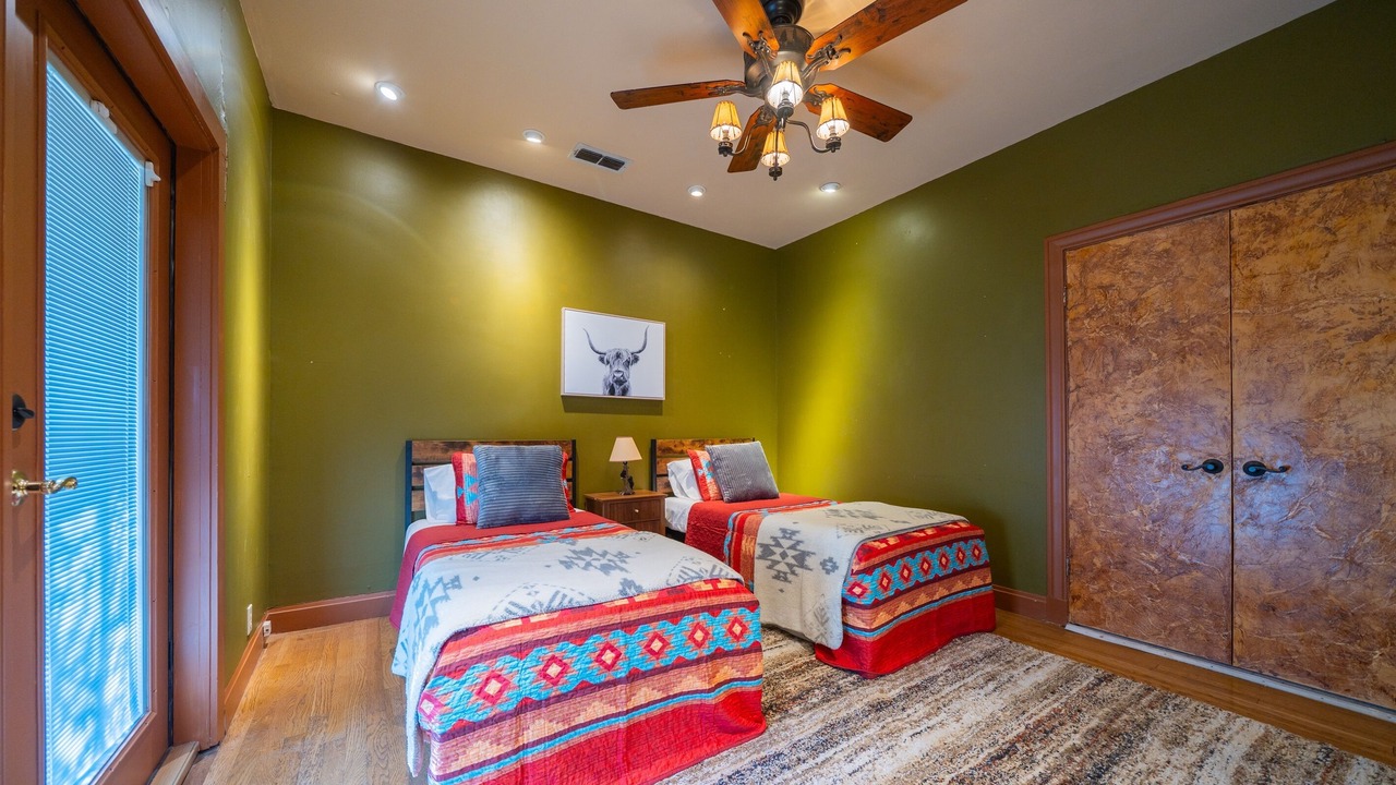 Photo of Bedroom in Sayles Blvd. Area