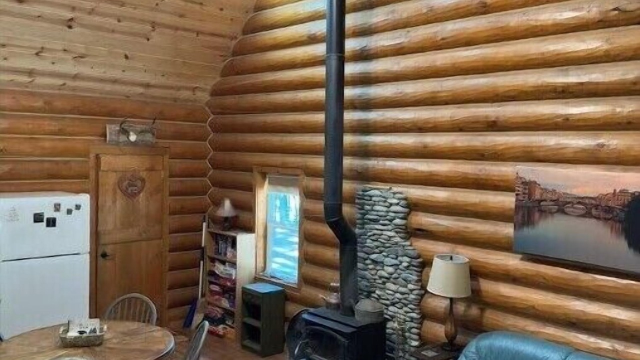 Photo of Livingroom in Coffee Creek