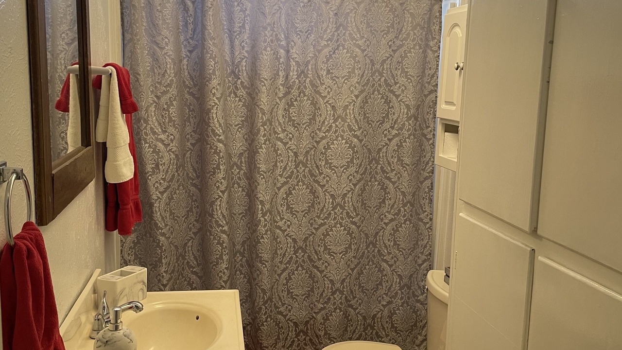 Photo of Bathroom in Jasper