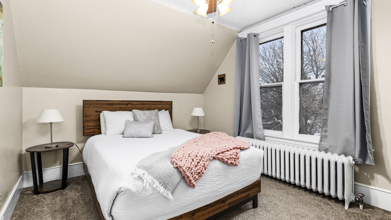 Photo of Bedroom in Two Harbors