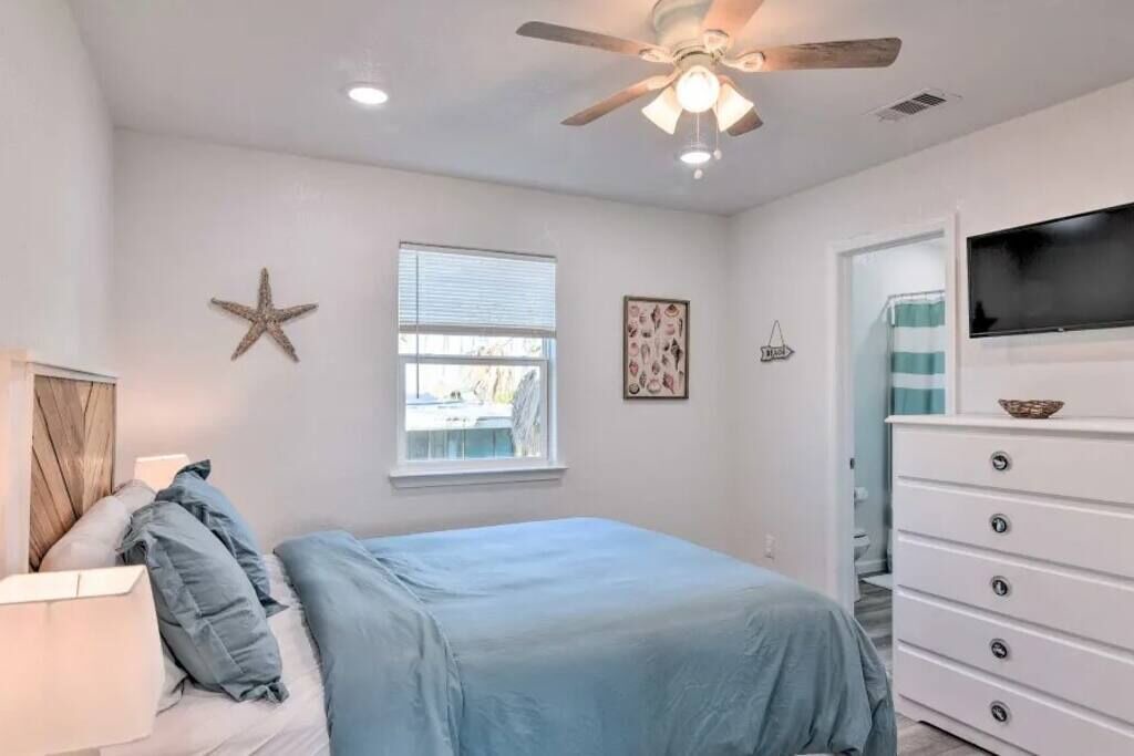 Photo of Bedroom in Surfside Beach