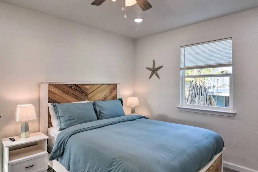 Photo of Bedroom in Surfside Beach