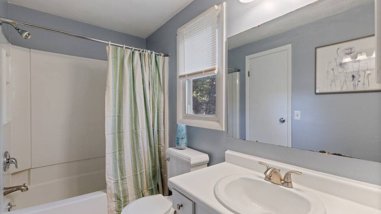 Photo of Bathroom in Chili Center