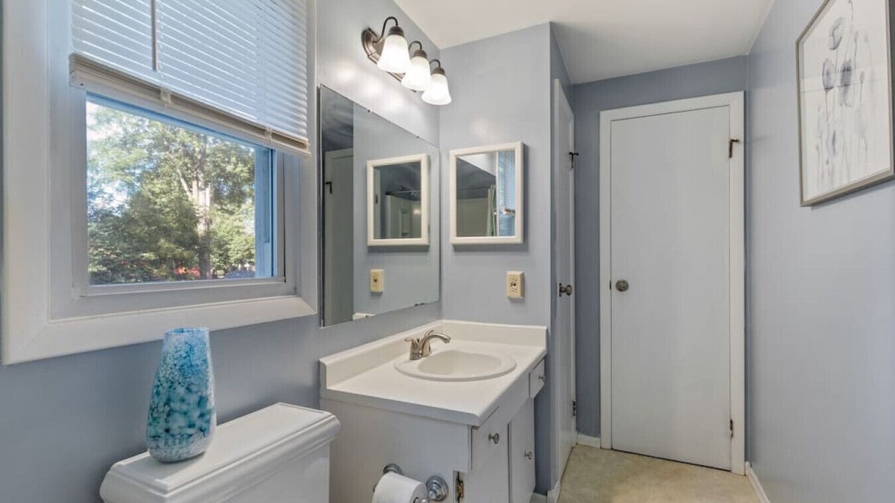 Photo of Bathroom in Chili Center