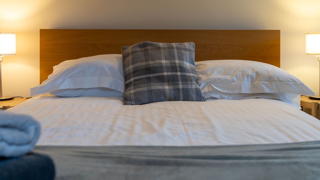 Photo of Others in Alvie