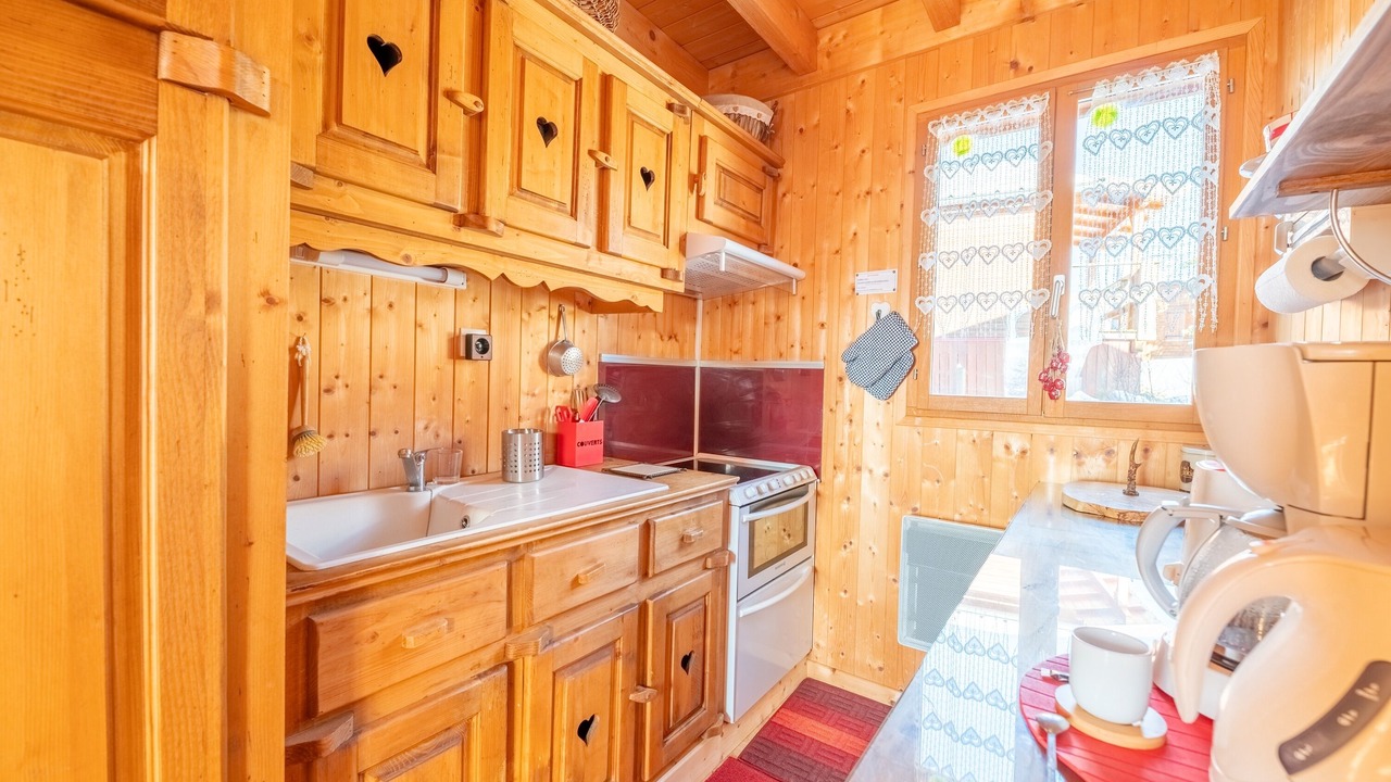 Photo of Kitchen in Saint-Laurent-en-Grandvaux