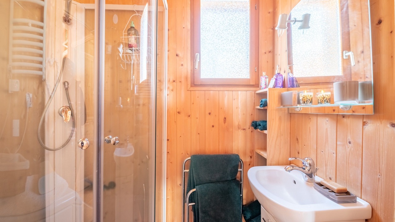 Photo of Bathroom in Saint-Laurent-en-Grandvaux