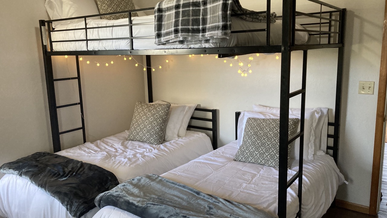 Photo of Bedroom in Kirksville