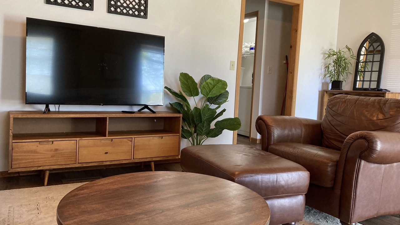 Photo of Livingroom in Kirksville