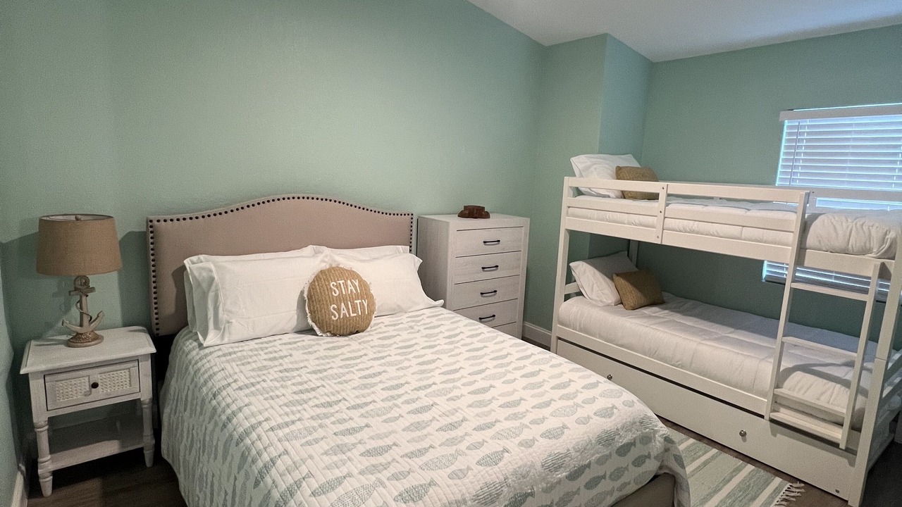 Photo of Bedroom in Rock Harbor