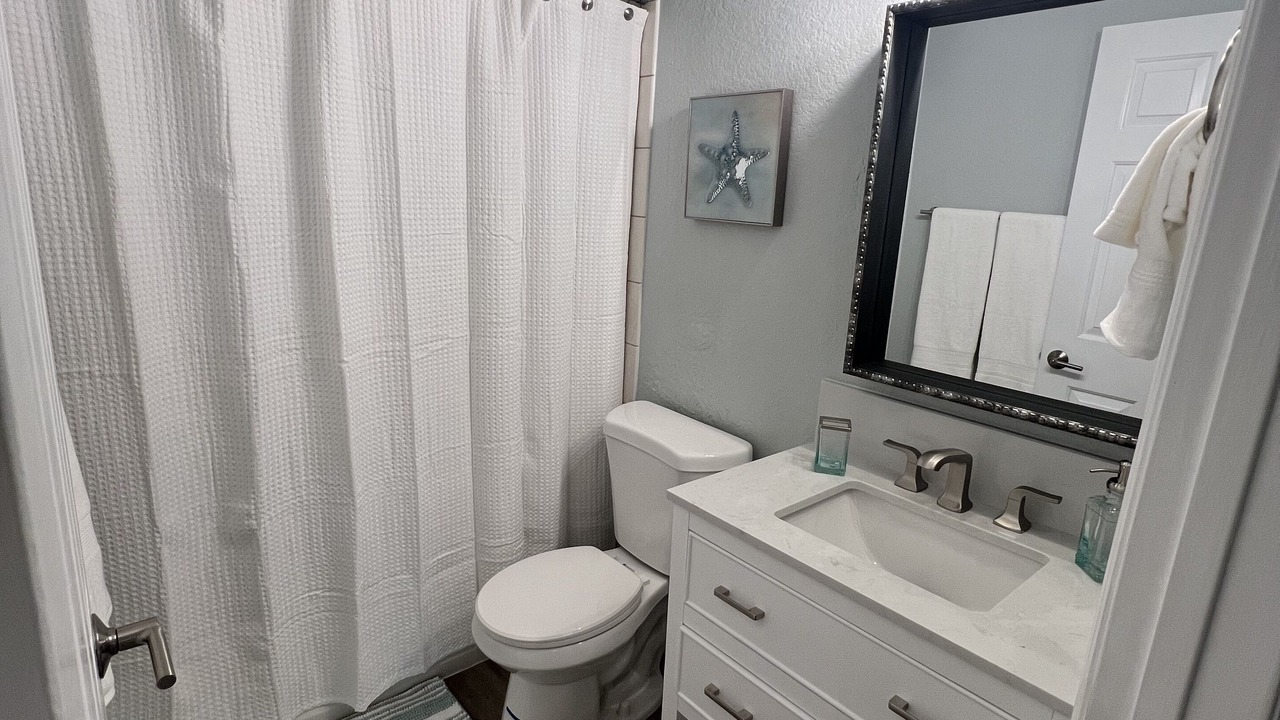 Photo of Bedroom in Rock Harbor