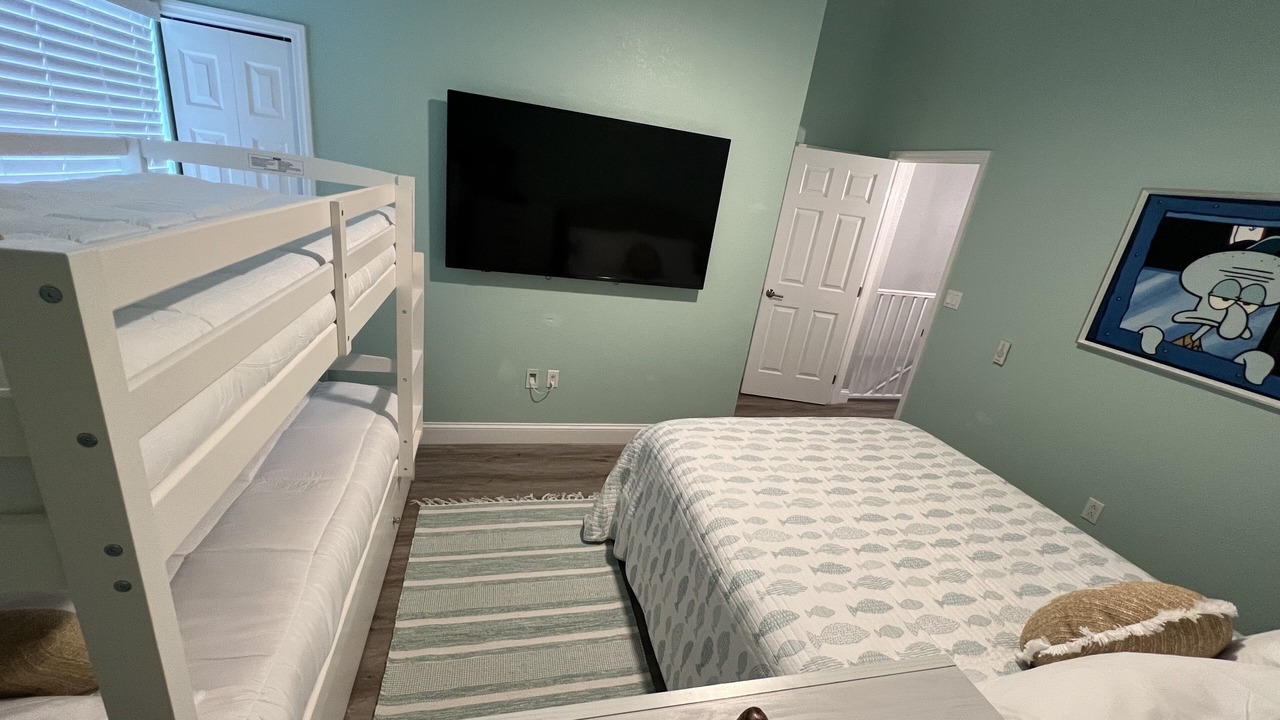 Photo of Bedroom in Rock Harbor