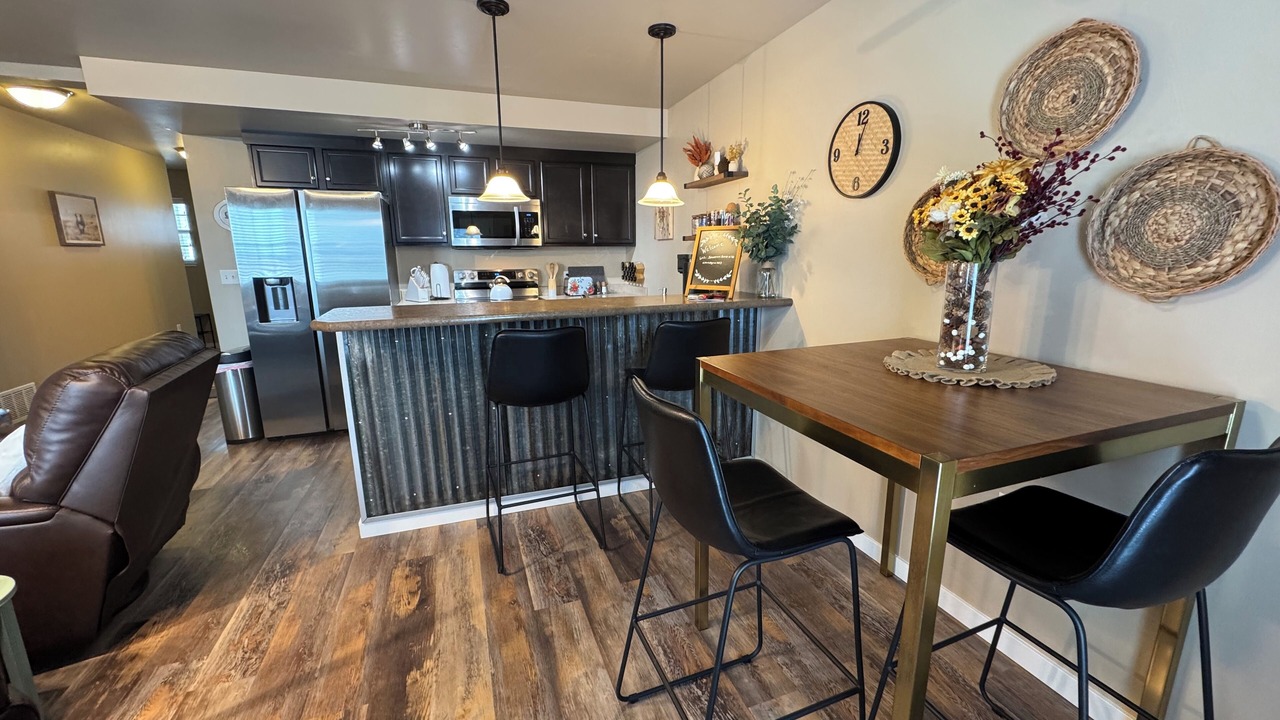 Photo of Others in Helena