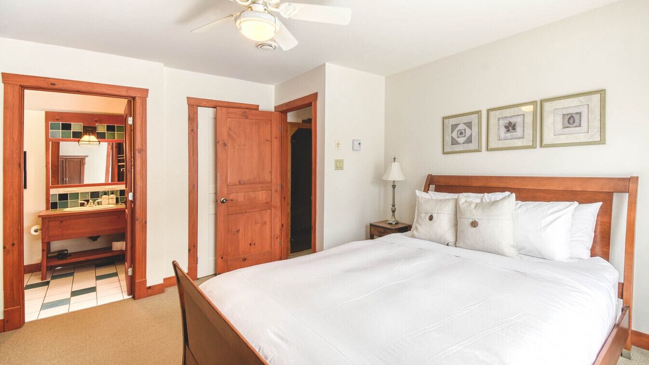 Photo of Bedroom in Tremblant-Les-Eaux
