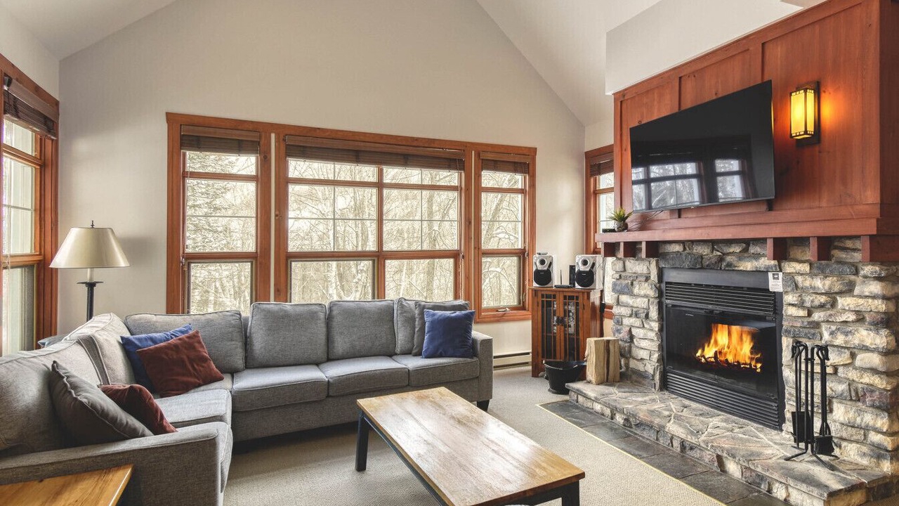 Photo of Livingroom in Tremblant-Les-Eaux
