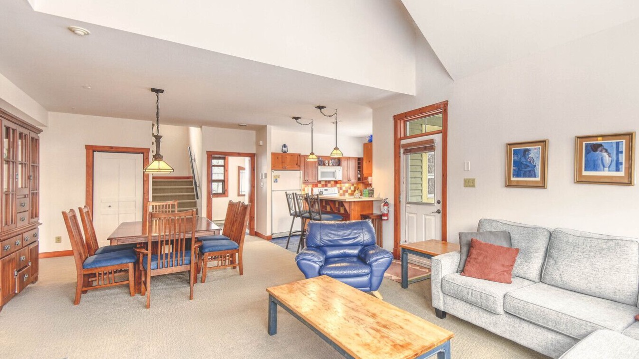 Photo of Livingroom in Tremblant-Les-Eaux