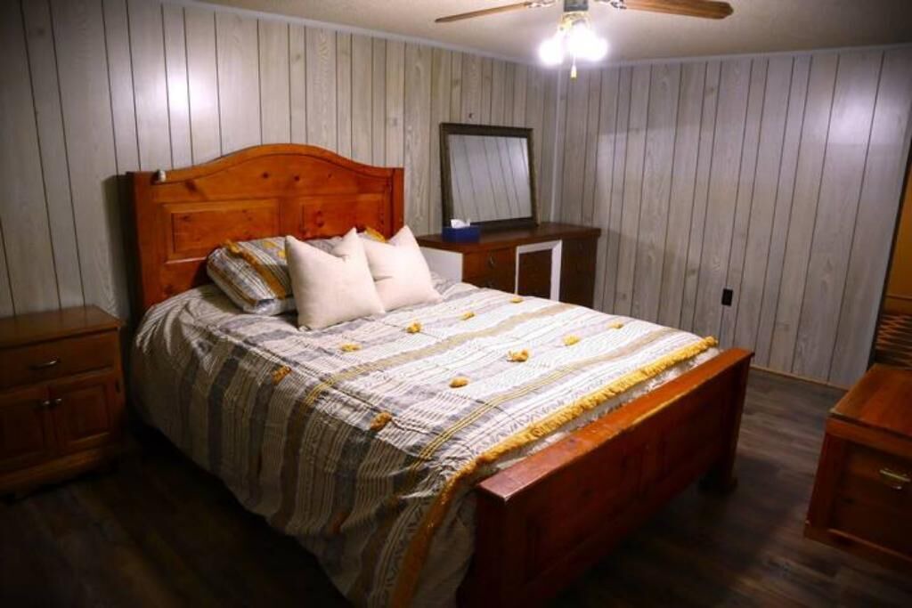 Photo of Bedroom in Hutchinson