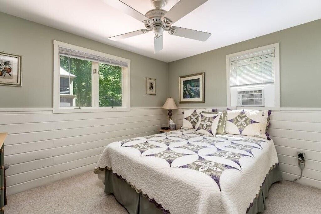 Photo of Bedroom in Gardiner