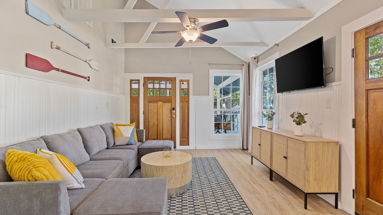 Photo of Livingroom in Lavon