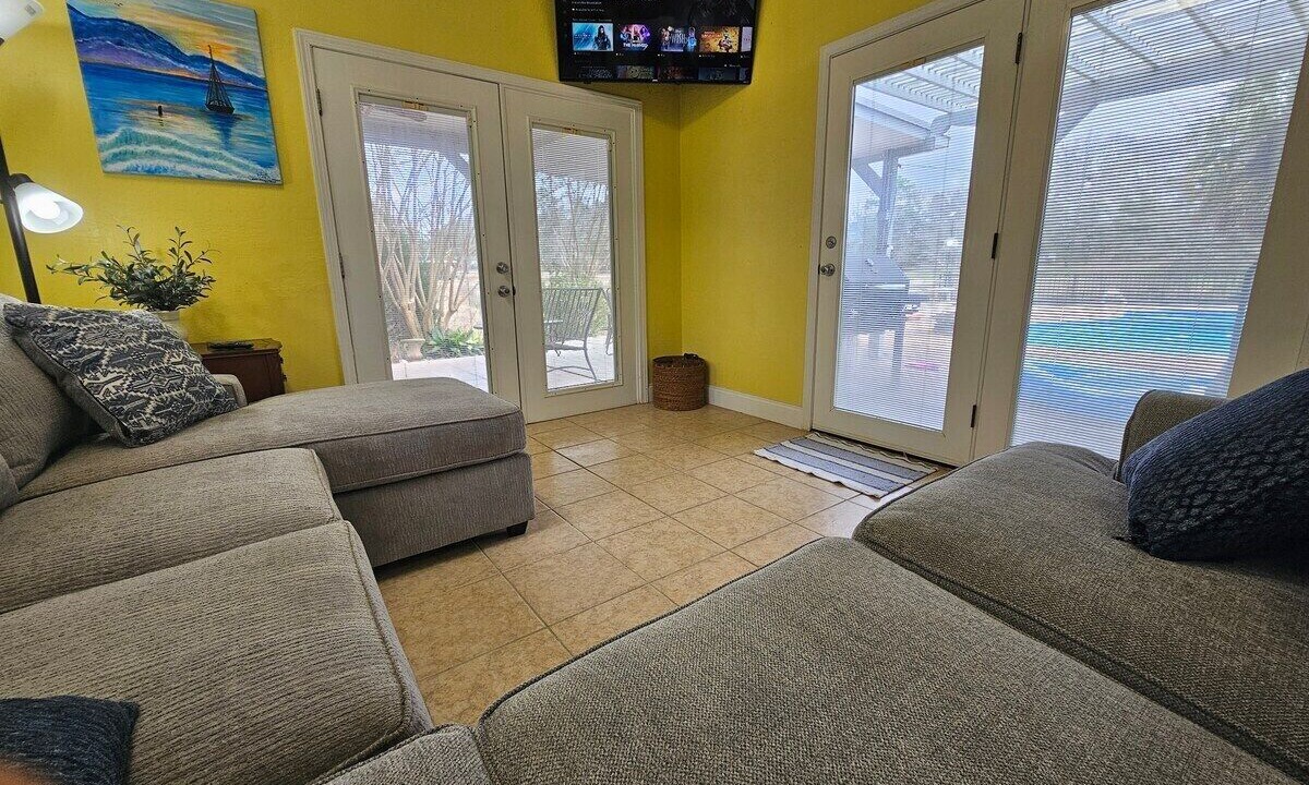 Photo of Livingroom in McComb