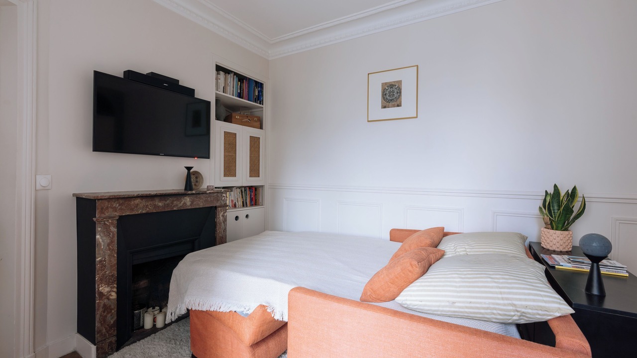 Photo of Bedroom in 18th Arrondissement