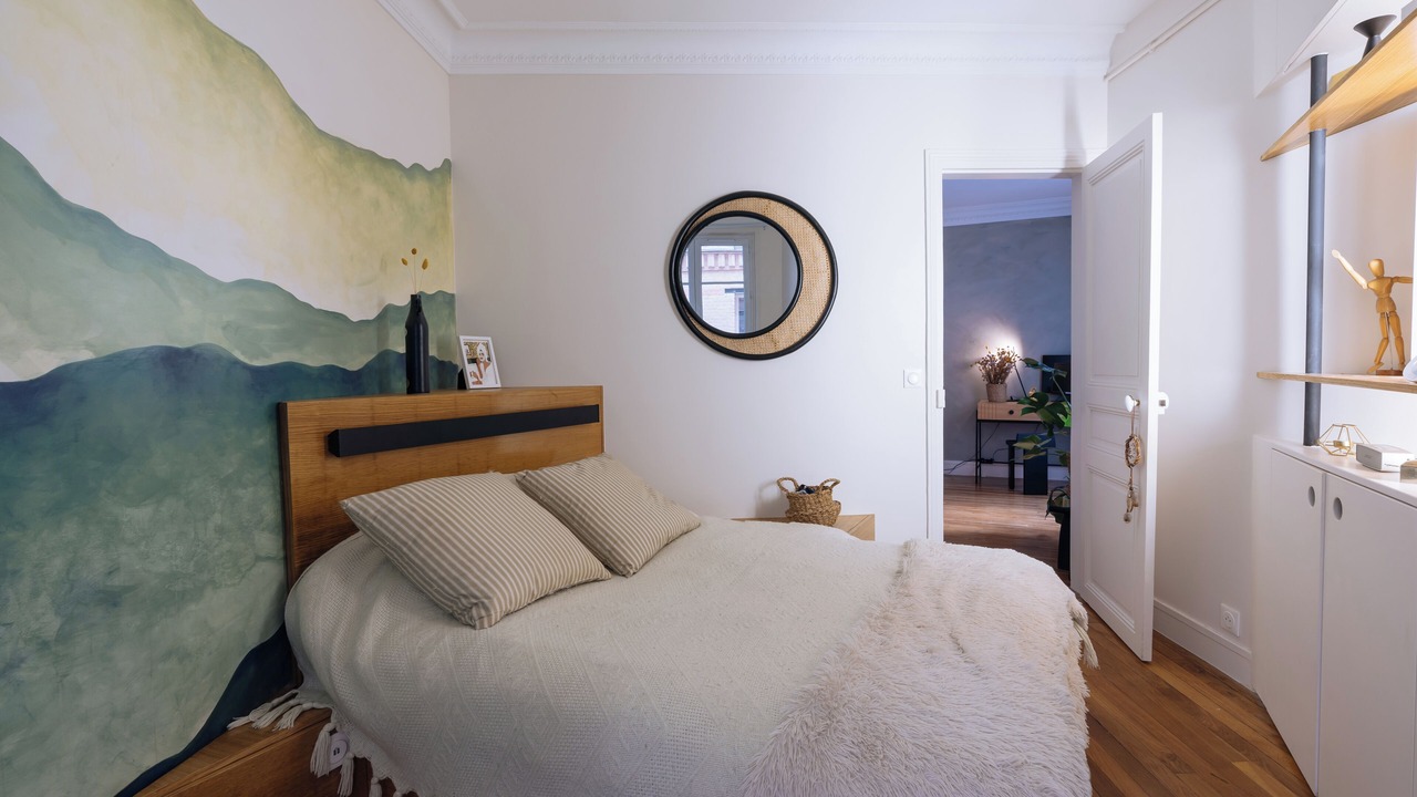 Photo of Bedroom in 18th Arrondissement